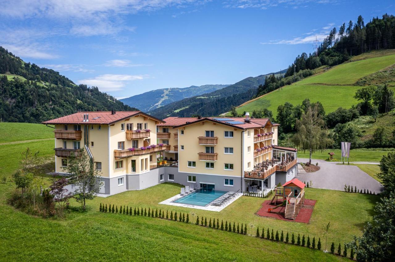 Hotel Der Alpenblick 3*